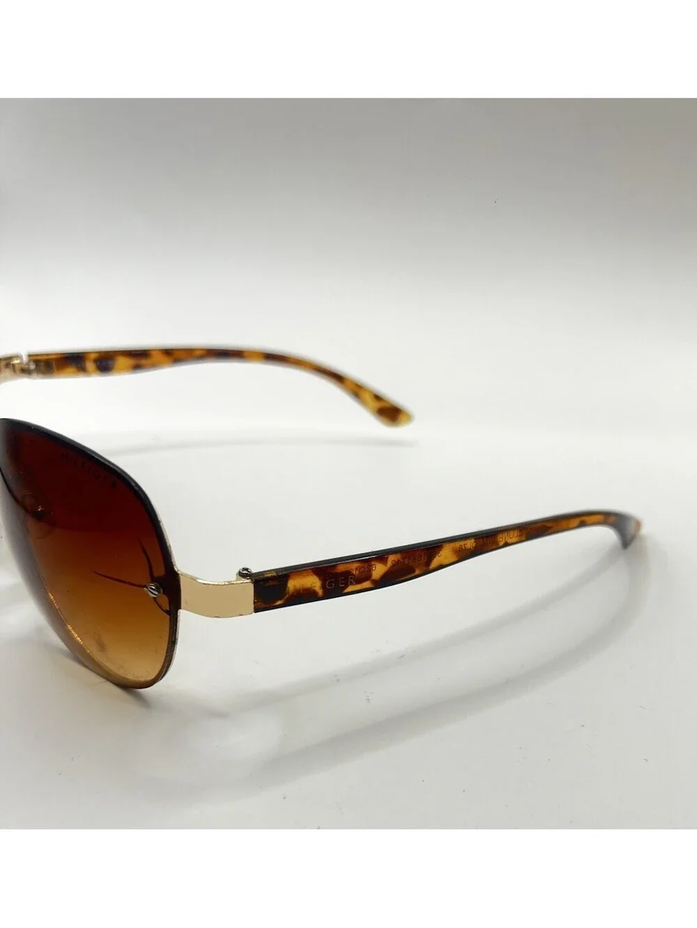 Tommy Hilfiger Melone Sunglasses WM OL78 Rimless Brown Gradient Tortoise 62mm